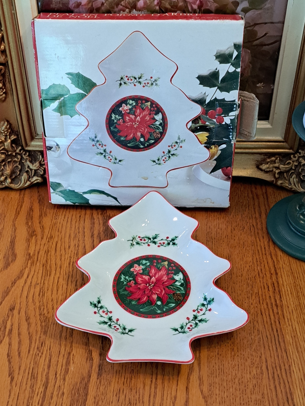 Vintage Holiday Poinsettia Ceramic Tree Plate -porcelain